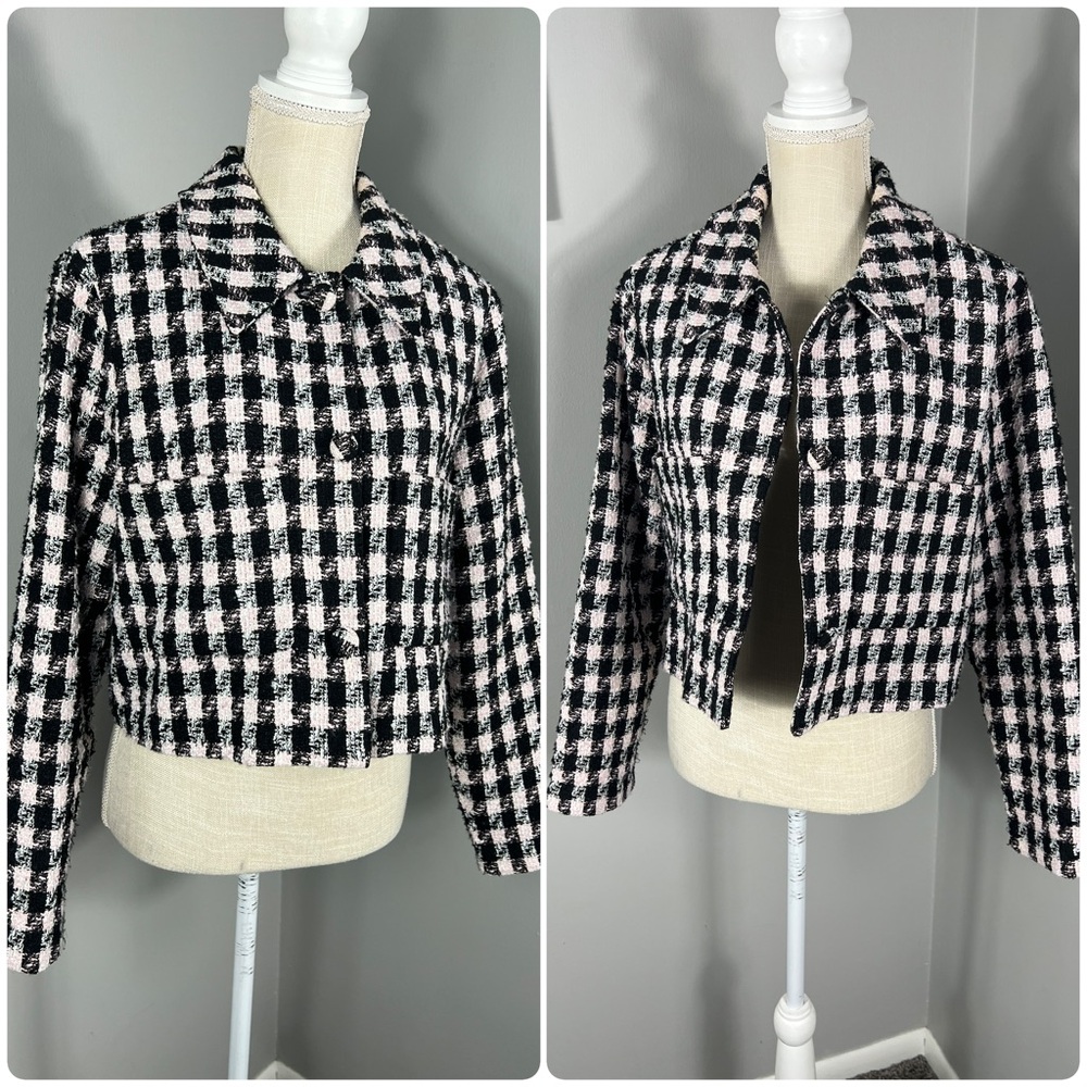 Anthropologies Hutch Cropped Blazer Sz M
PINK, black and white